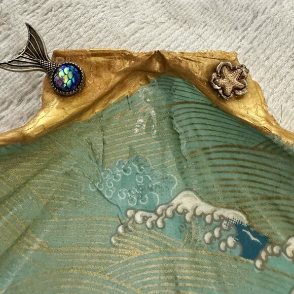 Hand Made Decoupage Scallop Shell Trinket Dish First Wave Mermaid Tail - Picture 5 of 8